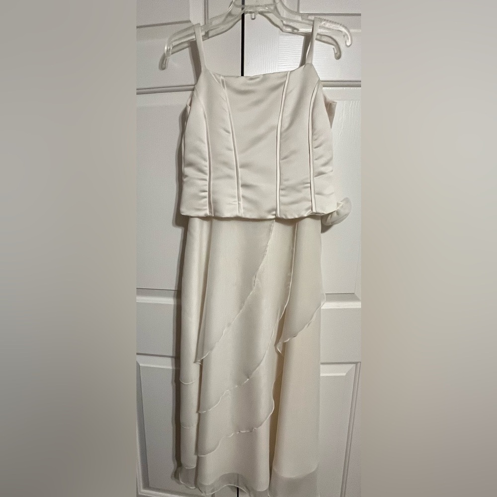 Junior formal t-length gown. Overlay & shawl.  Size 16. Petite fit.